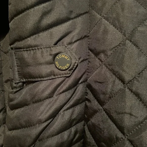 NWT Tommy Hilfiger Women’s Black Quilted Jacket size L - Picture 8 of 10
